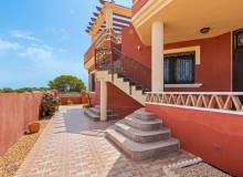 Resale - Villa / Semi detached - Algorfa