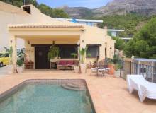 Resale - Villa / Semi detached - Altea