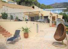 Resale - Villa / Semi detached - Altea