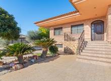 Resale - Villa / Semi detached - Beniel - Carretera de Beniel