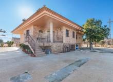 Resale - Villa / Semi detached - Beniel - Carretera de Beniel