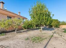 Resale - Villa / Semi detached - Beniel - Carretera de Beniel