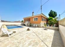 Resale - Villa / Semi detached - Benijofar - pueblo