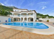 Resale - Villa / Semi detached - Calpe