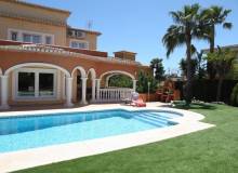 Resale - Villa / Semi detached - Calpe