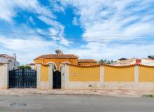 Resale - Villa / Semi detached - Ciudad Quesada