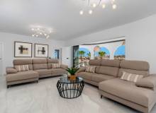 Resale - Villa / Semi detached - Ciudad Quesada