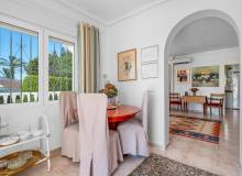 Resale - Villa / Semi detached - Ciudad Quesada