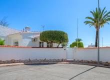 Resale - Villa / Semi detached - Ciudad Quesada