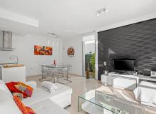 Resale - Villa / Semi detached - Ciudad Quesada