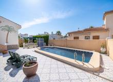 Resale - Villa / Semi detached - Ciudad Quesada