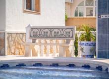 Resale - Villa / Semi detached - Ciudad Quesada