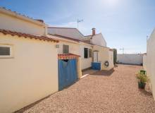 Resale - Villa / Semi detached - Ciudad Quesada