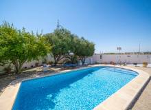 Resale - Villa / Semi detached - Ciudad Quesada