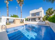Resale - Villa / Semi detached - Ciudad Quesada