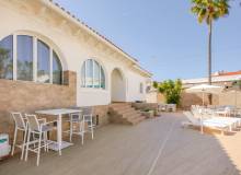 Resale - Villa / Semi detached - Ciudad Quesada