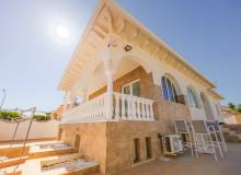 Resale - Villa / Semi detached - Ciudad Quesada