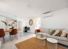 Resale - Villa / Semi detached - Ciudad Quesada