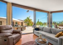 Resale - Villa / Semi detached - Crevillente