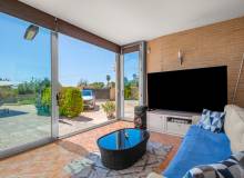 Resale - Villa / Semi detached - Crevillente