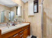 Resale - Villa / Semi detached - Crevillente