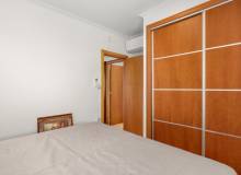 Resale - Villa / Semi detached - Crevillente