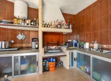 Resale - Villa / Semi detached - Crevillente