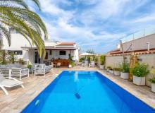 Resale - Villa / Semi detached - Cuidad Quesada