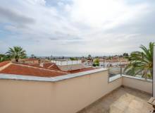 Resale - Villa / Semi detached - Cuidad Quesada