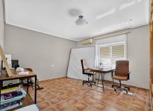 Resale - Villa / Semi detached - Elche C