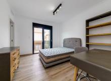 Resale - Villa / Semi detached - La Mata