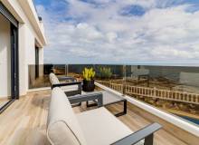 Resale - Villa / Semi detached - La Mata