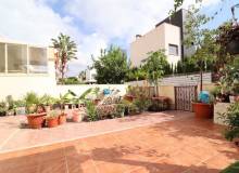 Resale - Villa / Semi detached - Lomas de Cabo Roig