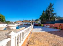 Resale - Villa / Semi detached - Los Balcones Los Altos