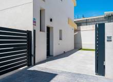Resale - Villa / Semi detached - Montesinos - Los Montesinos