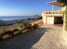 Resale - Villa / Semi detached - Moraira