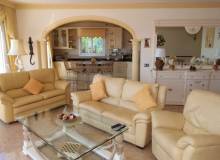 Resale - Villa / Semi detached - Moraira