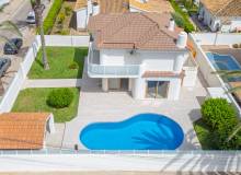 Resale - Villa / Semi detached - Orihuela Costa - Cabo Roig 