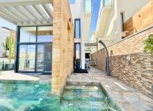 Resale - Villa / Semi detached - Orihuela Costa - Cabo Roig 