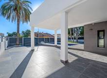 Resale - Villa / Semi detached - Orihuela Costa - Campoamor