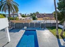 Resale - Villa / Semi detached - Orihuela Costa - Campoamor
