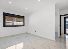 Resale - Villa / Semi detached - Orihuela Costa - Campoamor