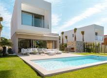 Resale - Villa / Semi detached - Orihuela Costa - Dehesa de campoamor