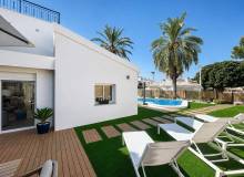 Resale - Villa / Semi detached - Orihuela Costa - Punta Prima