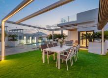 Resale - Villa / Semi detached - Orihuela Costa - Villamartín