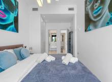 Resale - Villa / Semi detached - Orihuela Costa - Villamartín