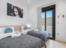 Resale - Villa / Semi detached - Orihuela Costa - Villamartín