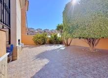 Resale - Villa / Semi detached - Orihuela - Orihuela Costa