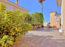 Resale - Villa / Semi detached - Orihuela - Orihuela Costa