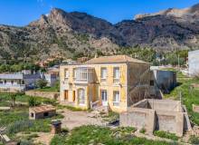 Resale - Villa / Semi detached - Orihuela - Orihuela Costa